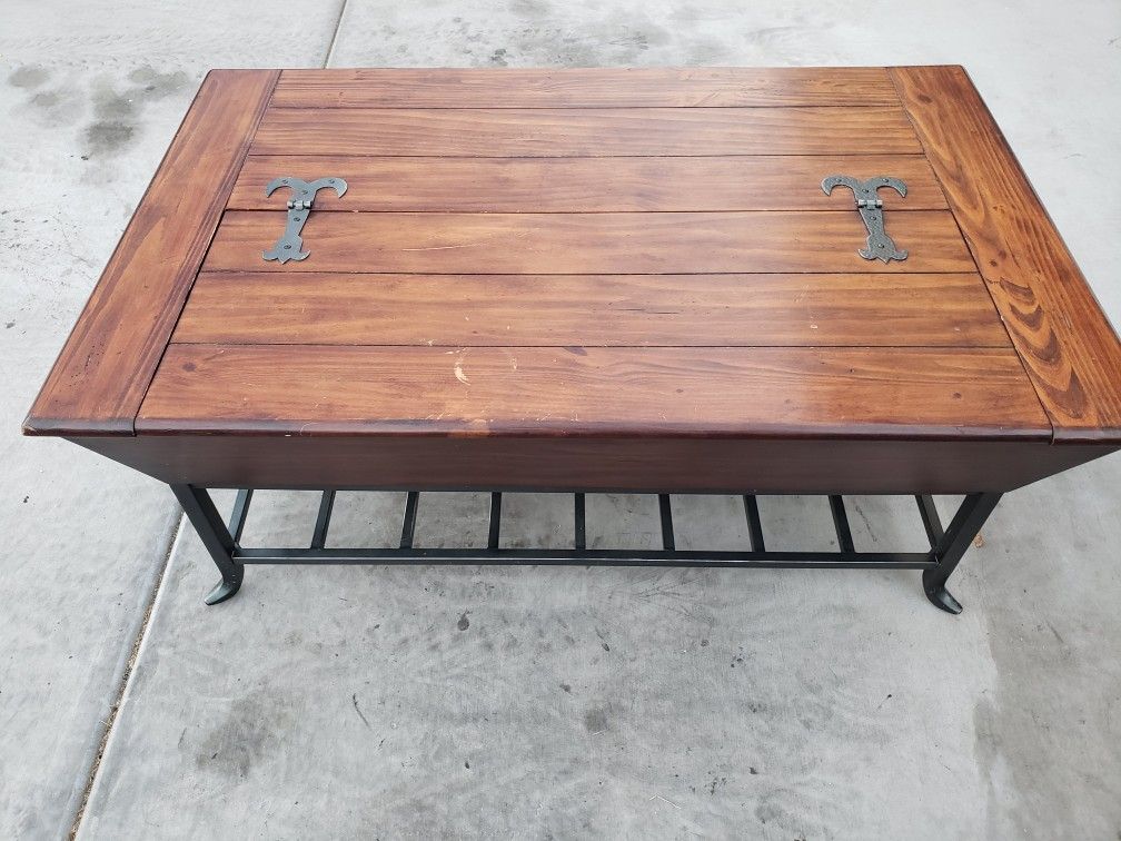 Table Center