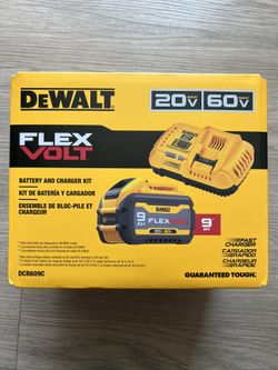 Shop DEWALT 20V/60V MAX FLEXVOLT Lithium-Ion 9.0Ah Battery and Charger