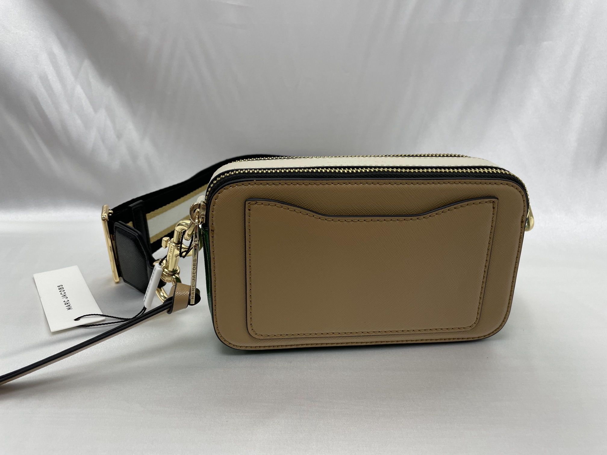 Marc Jacobs Snapshot Crossbody Bag Sandcastle Multiple Jewelry Accessories