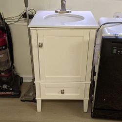 Bathroom Vanity Sink With 2 Shelves - Modern Look In