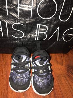 Toddler Nikes Size 5
