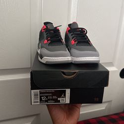 Brand New Jordan 4 Infrared Size 12c