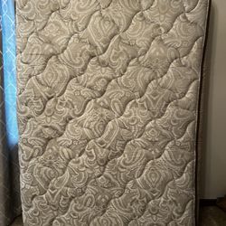 Full Size Mattress FREE