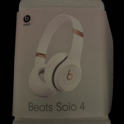 Beats Solo 4 
