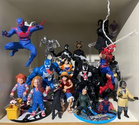 Mezco, Mafex, Marvel legends,  Sh figure arts, Neca