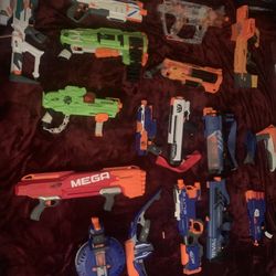 20 Nerf Guns + Accessories 