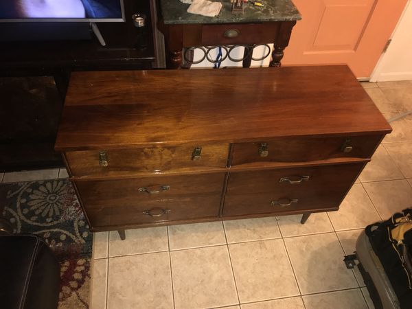 Beautiful Antique Harmony House 6 Drawer Dresser For Sale In