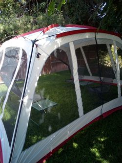 Northwest territory screened pop up 14 ft by 12 ft