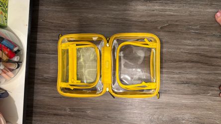 Medium Clear Cosmetics Case in lemon