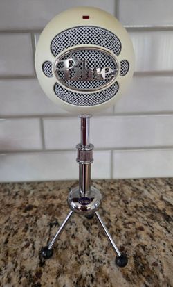 Blue Snowball Microphone Mic USB White Logitech