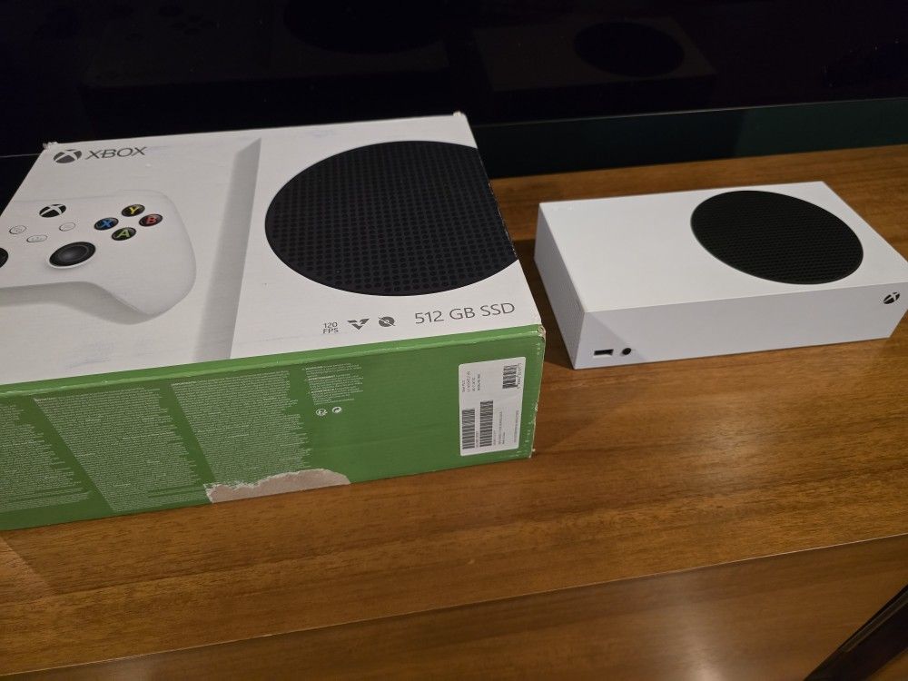 Xbox Series S 512GB New, Open-Box Condition