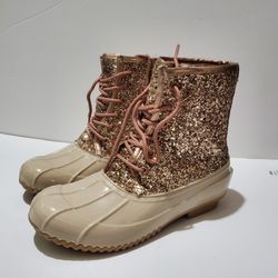 Rain boots Size 8
