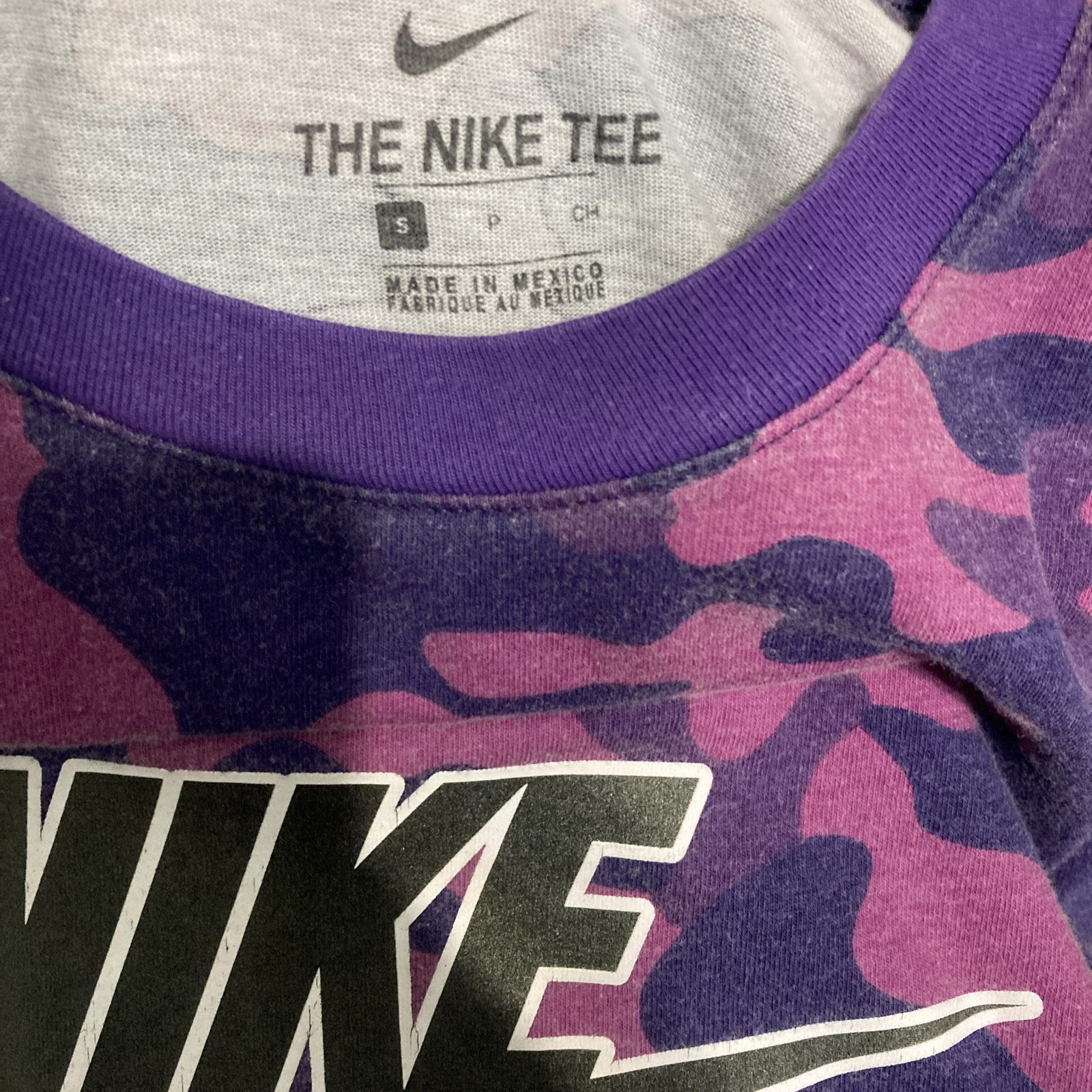 Nike purple camo shirt discount