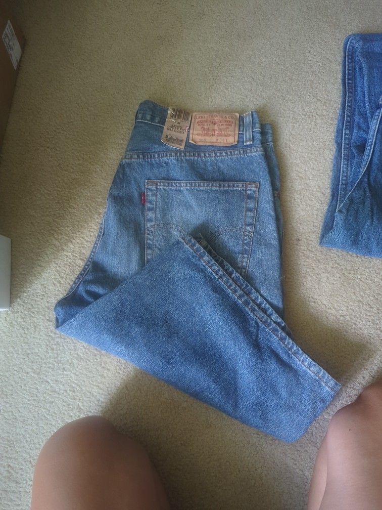 NEW Levi's Shorts Size 34