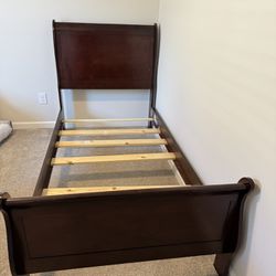 Twin Size Bed With mattress