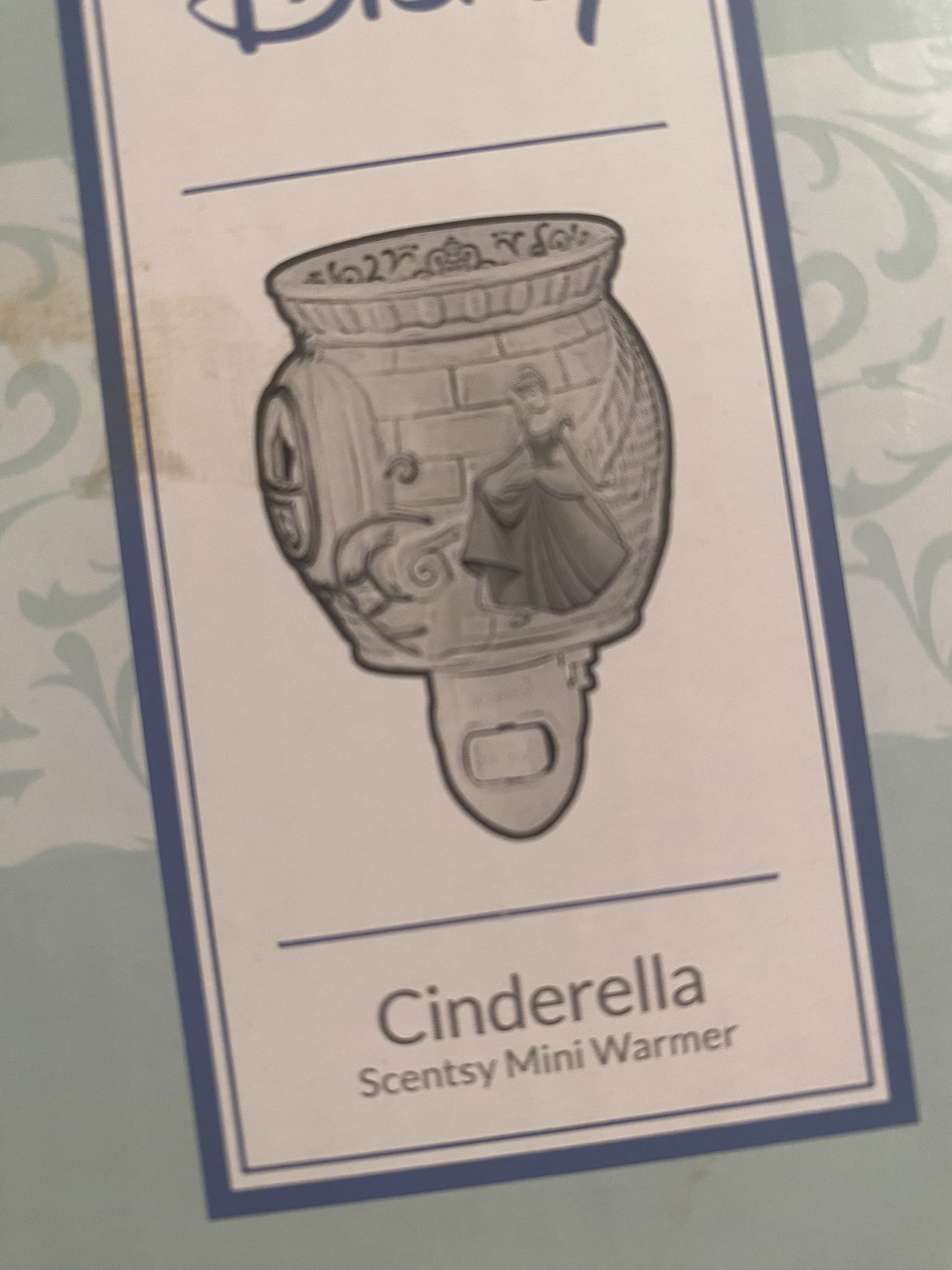NEW Scentsy Disney Cinderella Mini Warmer