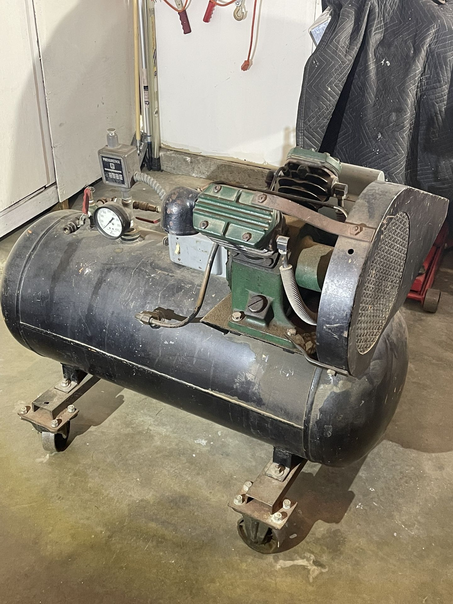 1960 Ingersoll-Rand Model 232 Air Compressor 60 Gal