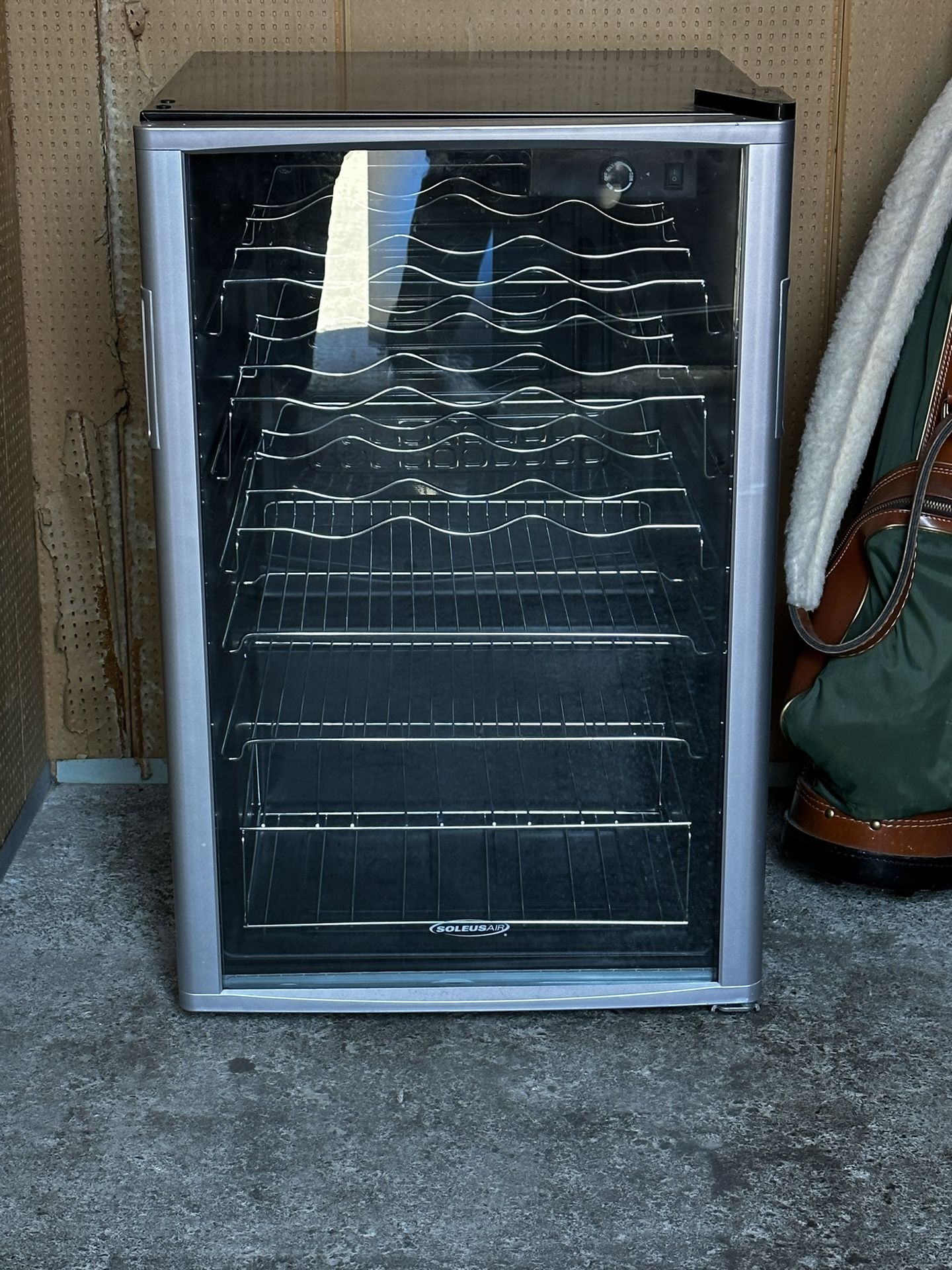Soleus Air Wine Fridge