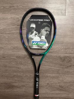 New Yonex Vcore Pro 100 (300G) | Gripsize 4 1/4 | New | 0304