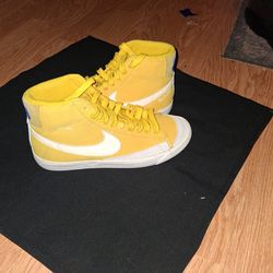 Nike Athletic Blazer High Tops size 7.5