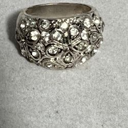 Beautiful Vintage Ring Size 8