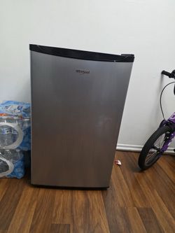Mini nevera