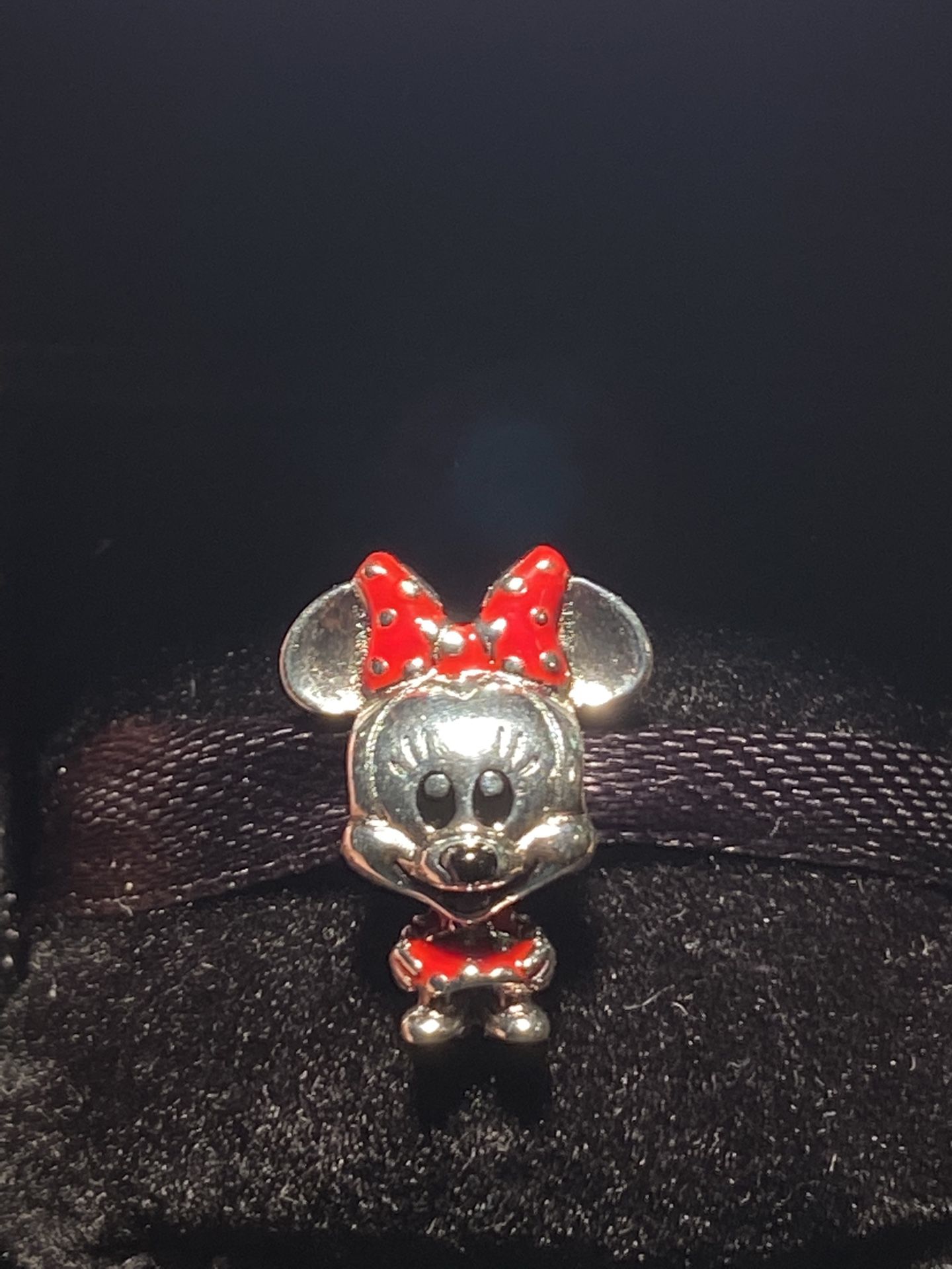 Pandora Minnie Mouse Charm