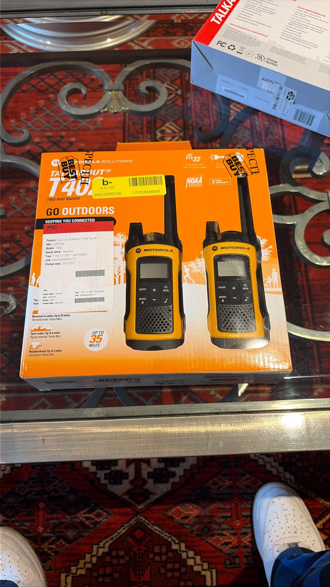 Motorola T402 Walkie Talkies