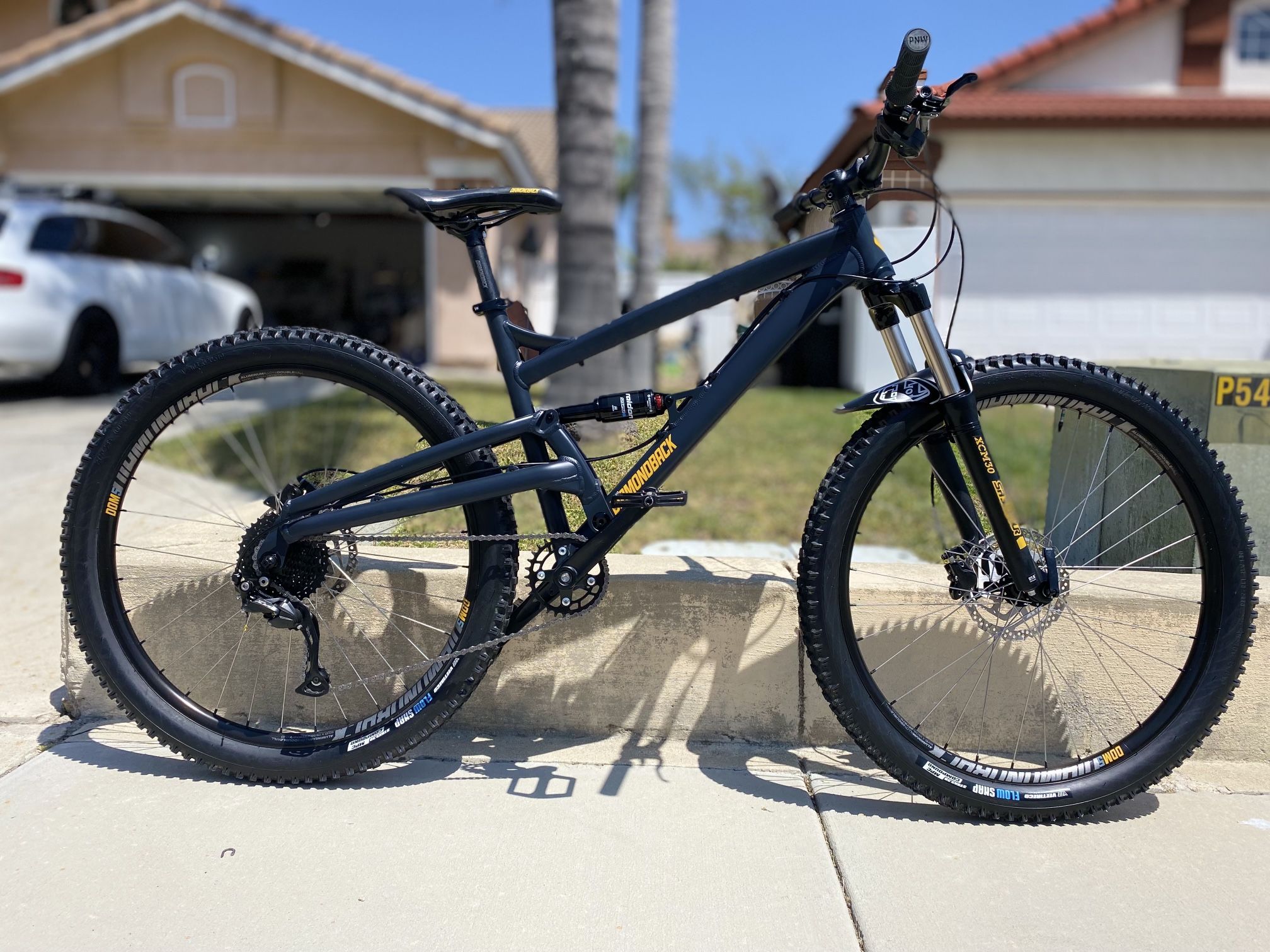 DB Atroz 2 Full suspension Mtb