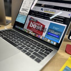 🇺🇸🔥 MEMORIAL DAY SALE! 🔥🇺🇸 Limited Time! 13" MACBOOK PRO RETINA TOUCH BAR 2.4 I5 16GB RAM 256SSD 2019