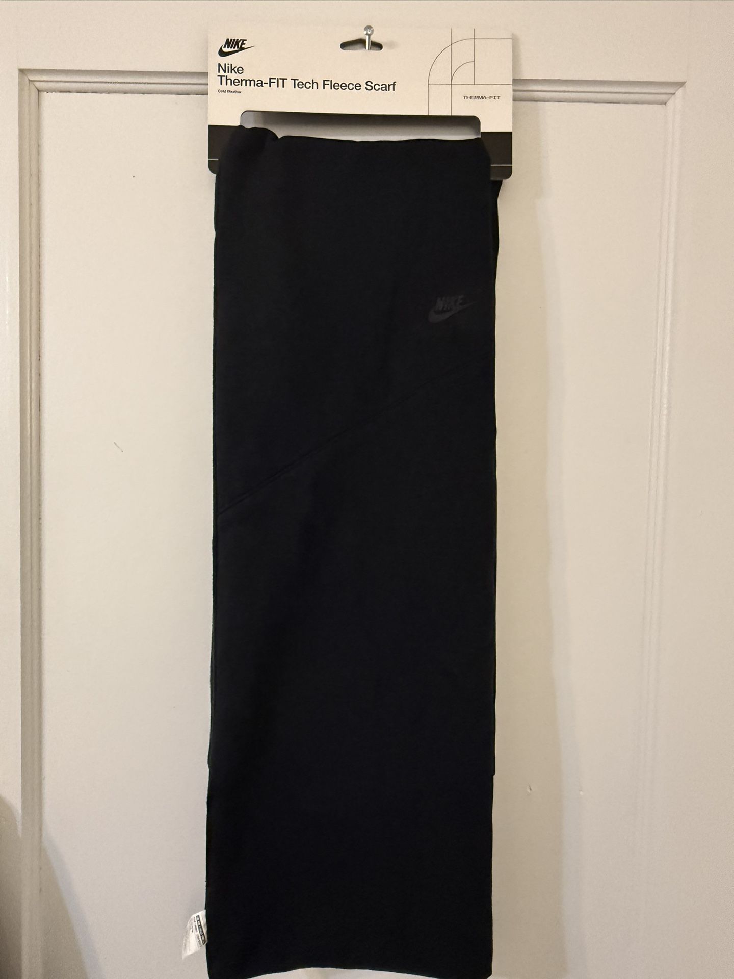 Nike Therma Fit Scarf