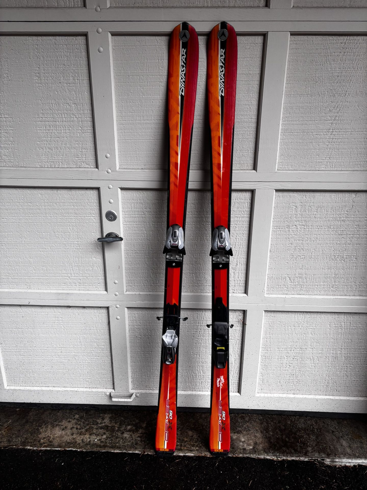 Great Beginner Dynastar Skis, length is 162