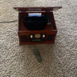 Victrola Aviator 8-in-1 Stereo!!