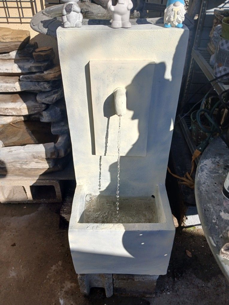 Modern Look Fountain ⛲️ 😍 👀 ✨️ 👌 😳 