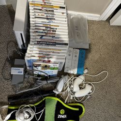 Wii Console, 3 Controllers, 23 Games, HDMI adapter 
