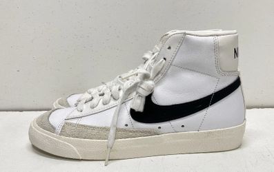 Men size 8 Nike blazer