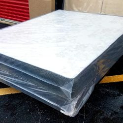 NEW QUEEN SIZE - MATTRESS AND BOX SPRING--2PCS