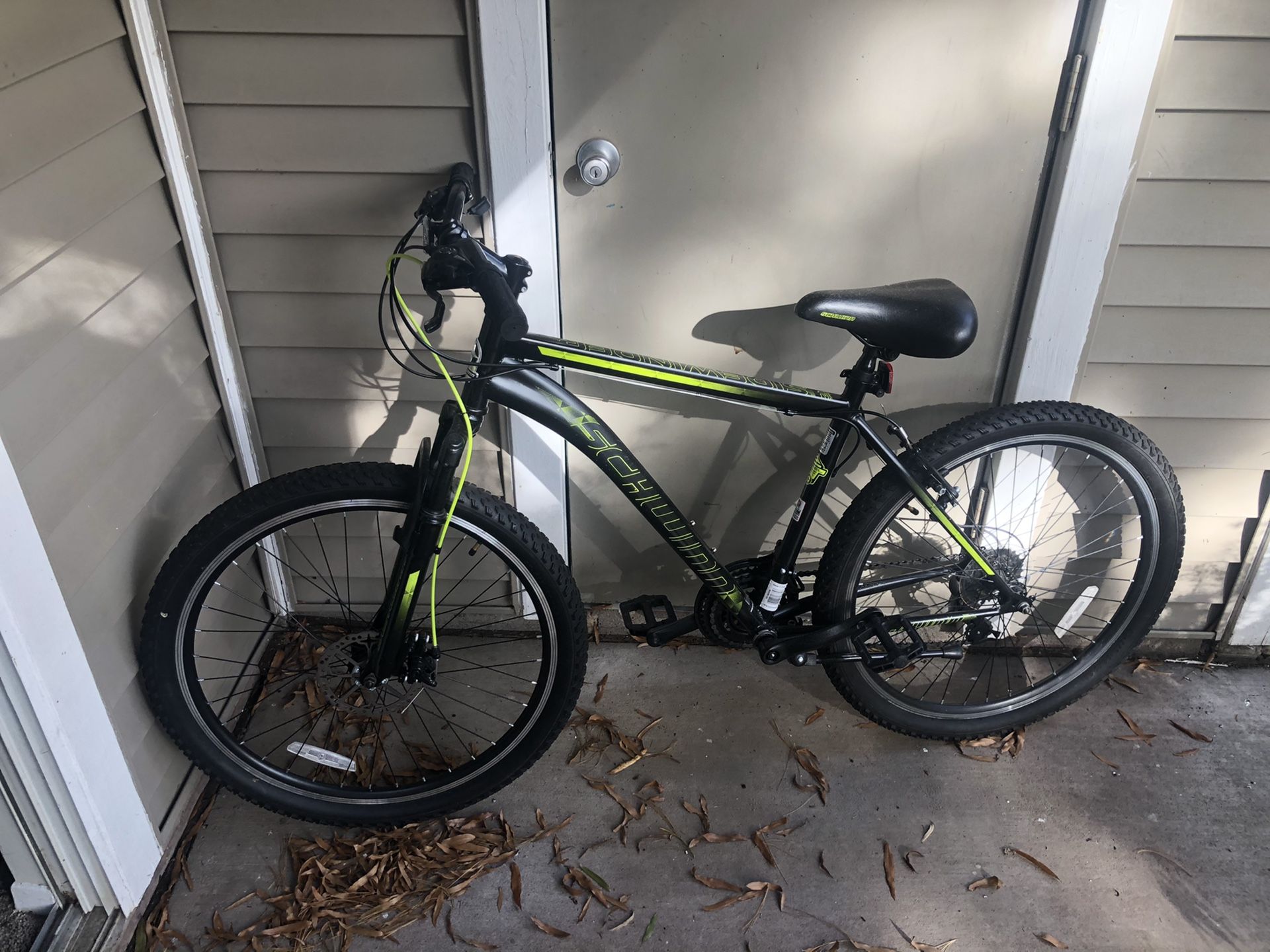 Schwinn Sidewinder 21-speed 26’’ Men’s Mountain Bike