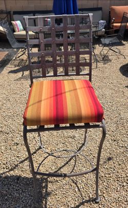 $50 OW LEE PATIO BARSTOOL