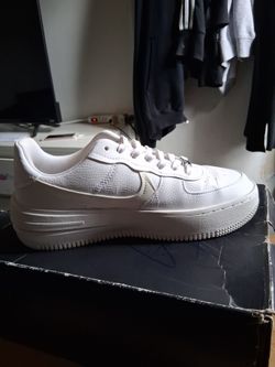 NIKE AIR FORCE 1 WHITE 8/12