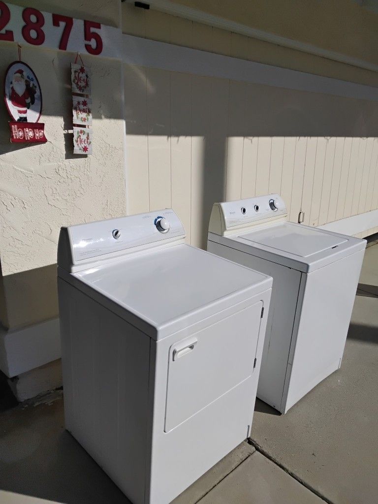 Maytag Washer And Dryer Set