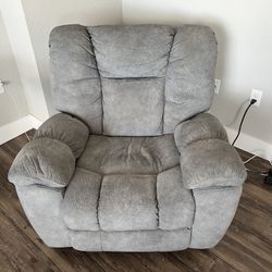 Oversized Recliner - Great Condition
