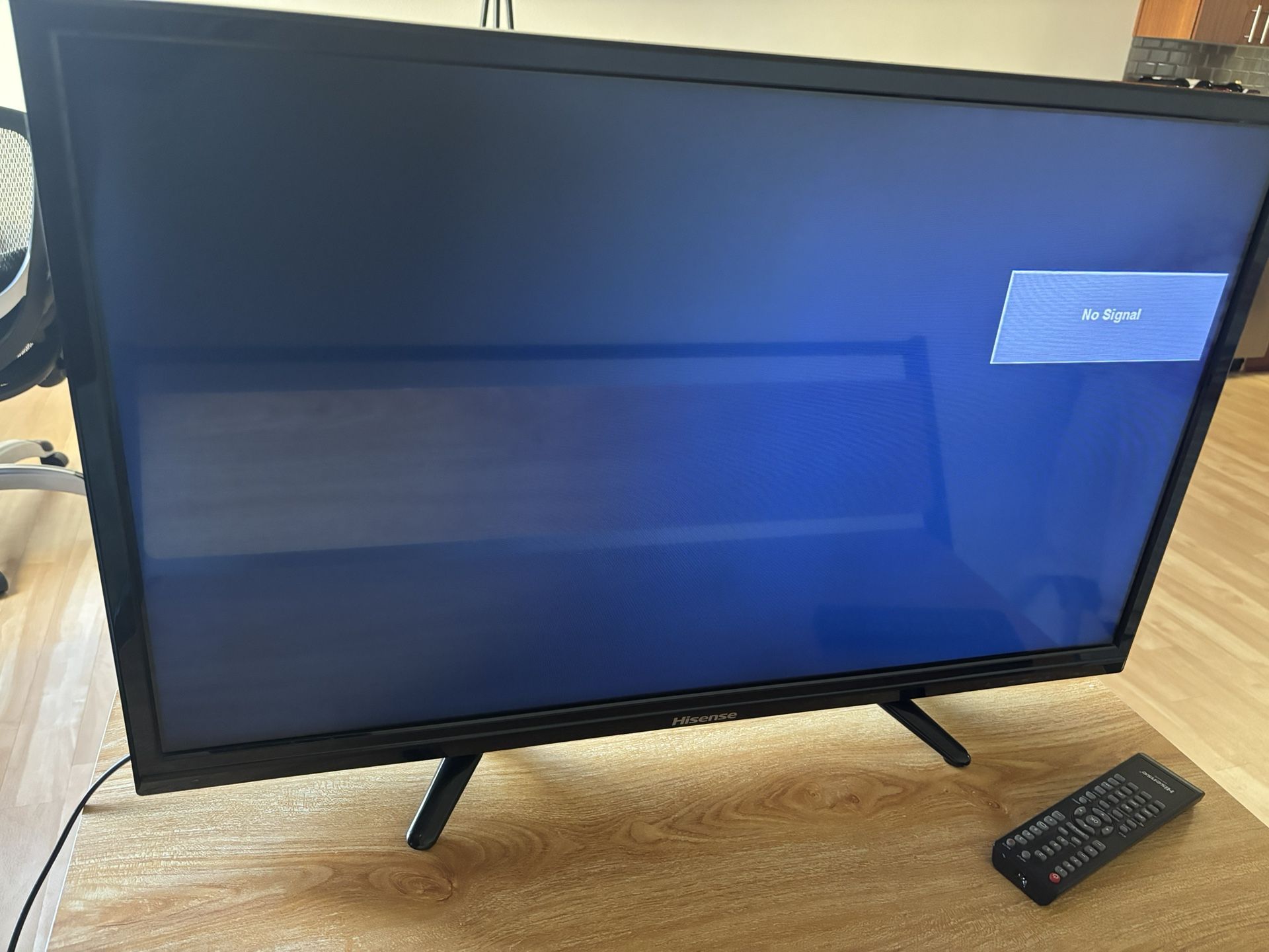 32” Hisense TV