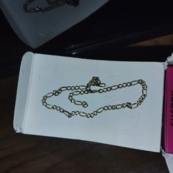 14k figrao bracelet broken