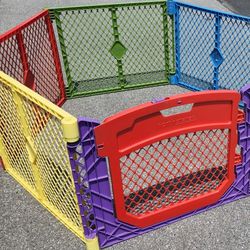 BABY GATE 6 PANELS PLAYARD WITH DOOR OR FOR PETS 