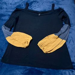 SHEIN Women’s Off-Shoulder Top – Size XL – Black with Colorblock Sleeves