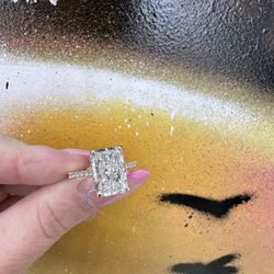 14k LAB DIAMOND RING 