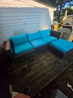 Outdoor patio set.. the price is firm