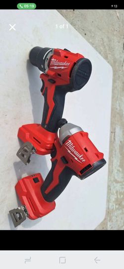 Milwaukee Brushless Drill and Impact Driver Set