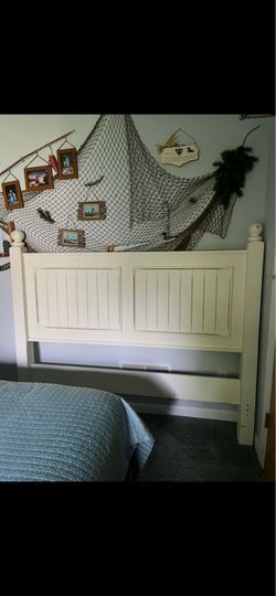 Queen head board